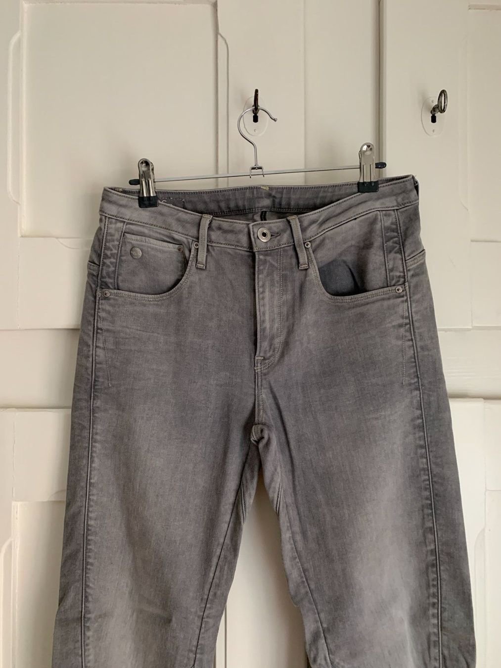 G-Star Jeans: G-STAR - Tapered Jeans hellgrau W26 L32 – Usato da Zürich venduto da Diazaio 1