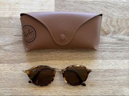 Ray-Ban RB2447 Round Fleck Sonnenbrille – ungetragen 