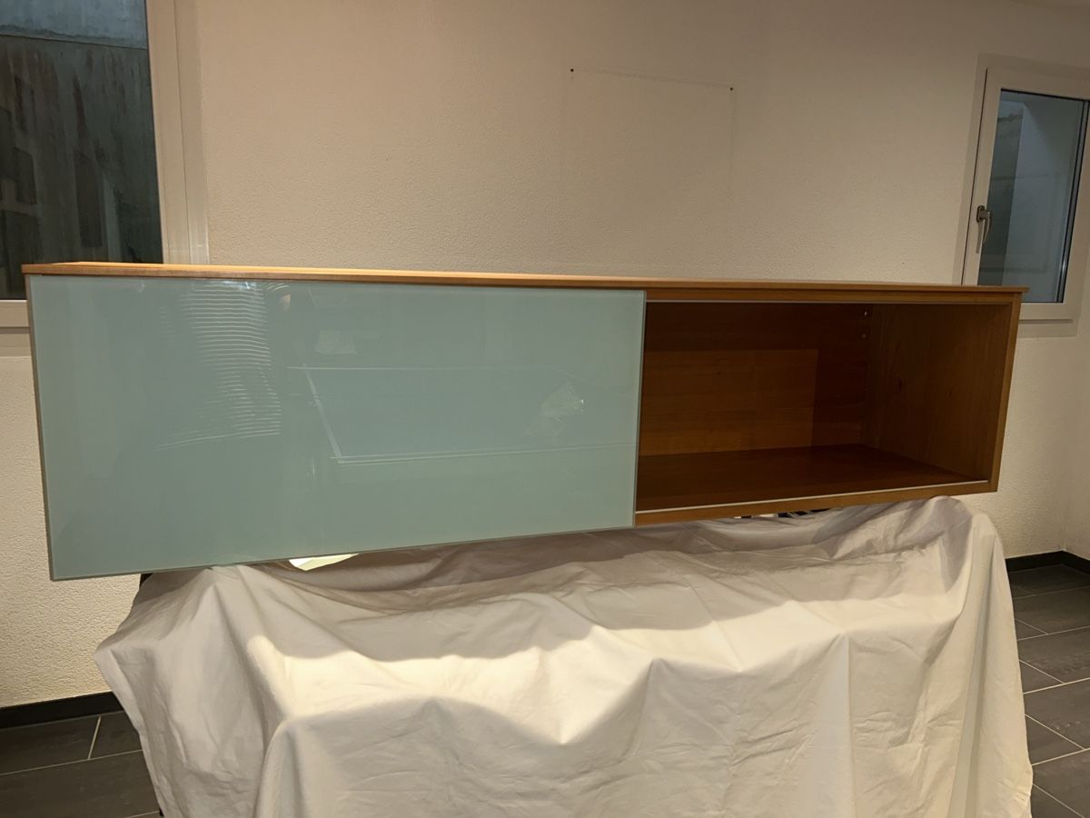Mobili TV: Lowboard schwebend aus Kirschbaum – Usato da Mettmenstetten venduto da kne_x8bj 2
