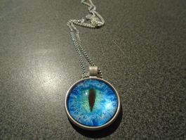 Kette silberfarbig/Medaillon blau/grün Töne