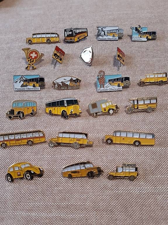 Placchette & Badge: PINS DEI VECCHI POSTALI – Usato da Giubiasco venduto da risi012 4