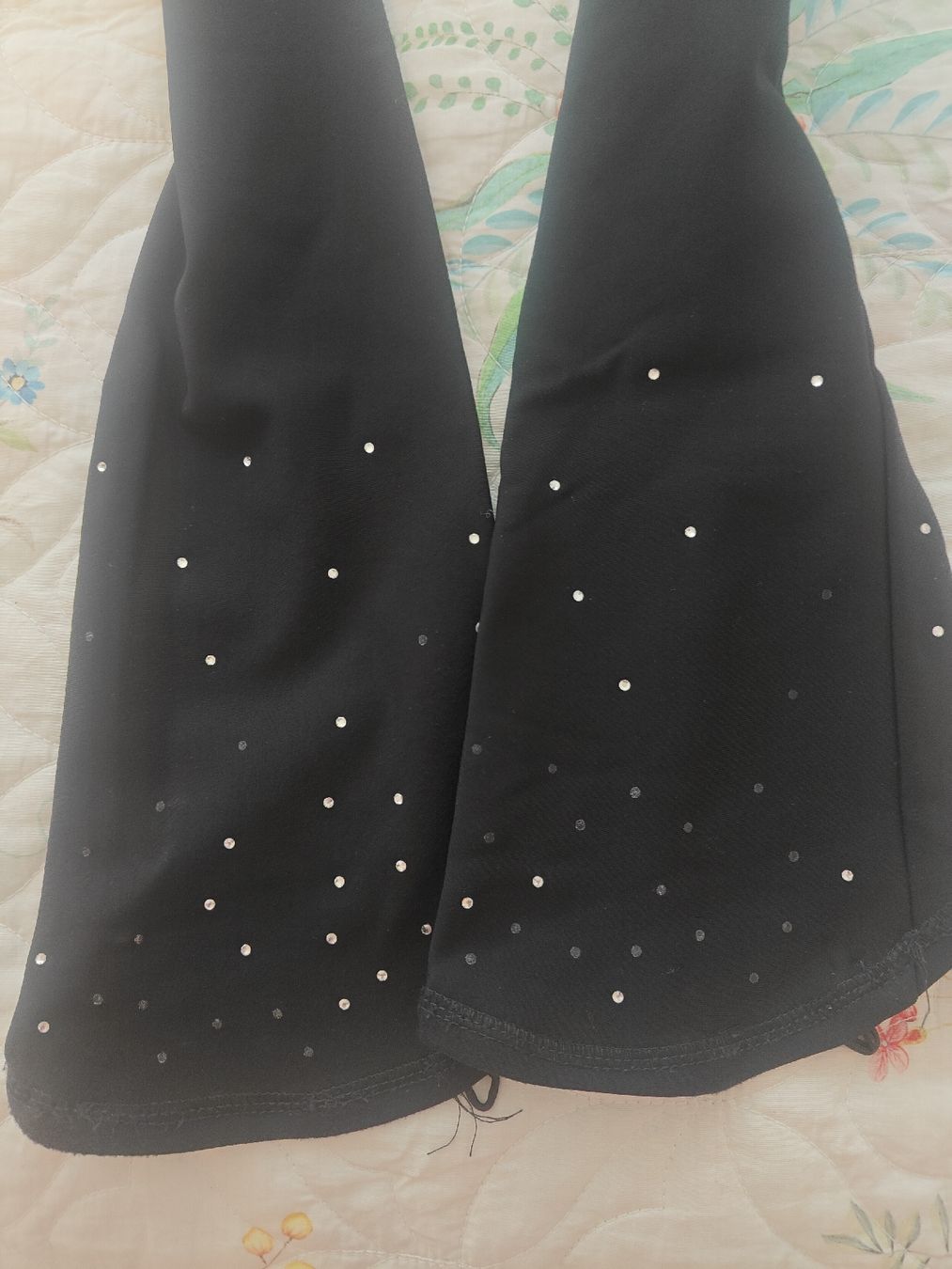 Lotti & Set di vestiti: Eiskunstlauf Training Anzug, gr.134 – Usato da Fällanden venduto da ant_vq57 5