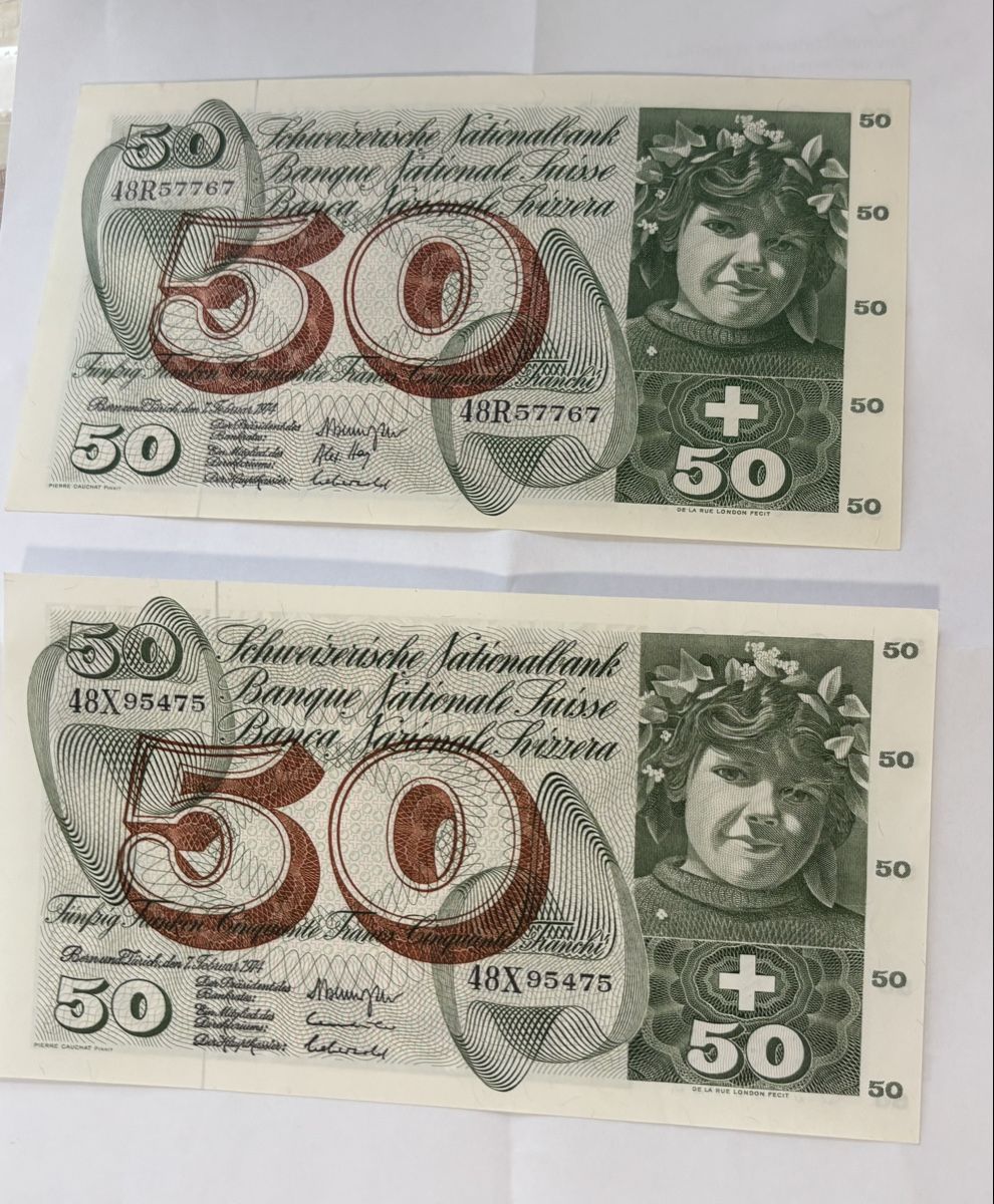 Billets de banque: Deux billets 50 francs consécutifs 1971 – Neuf avec emballage d'origine à Le landeron par santa_99