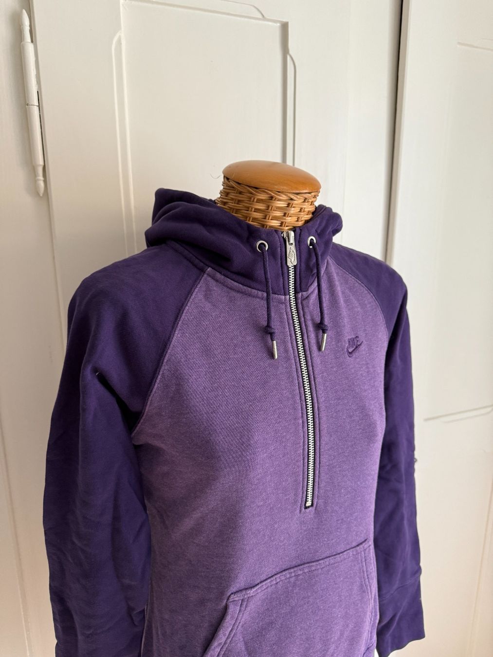 Nike Pullover & Sweatshirts: NIKE - Hoodie Sweatshirt violett S – Gebraucht aus Zürich von Diazaio 1