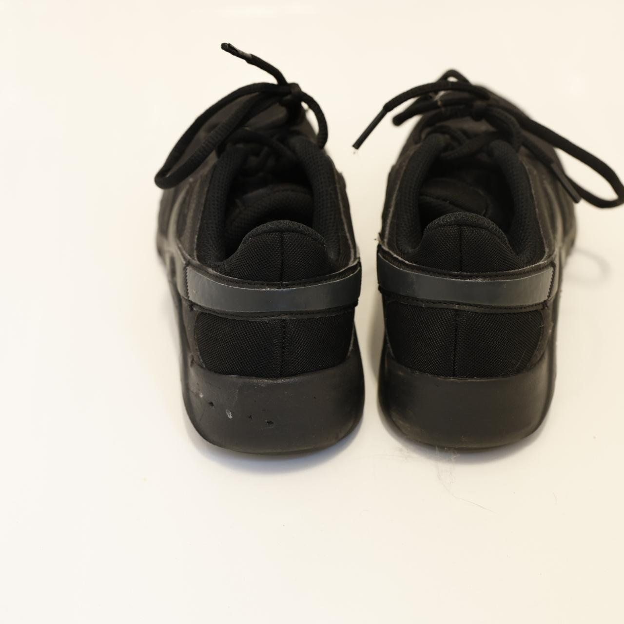 Nike Chaussures femmes: Nike Performance - Legend Essentials 2 – D'occasion à Luzern par scudoboy 5