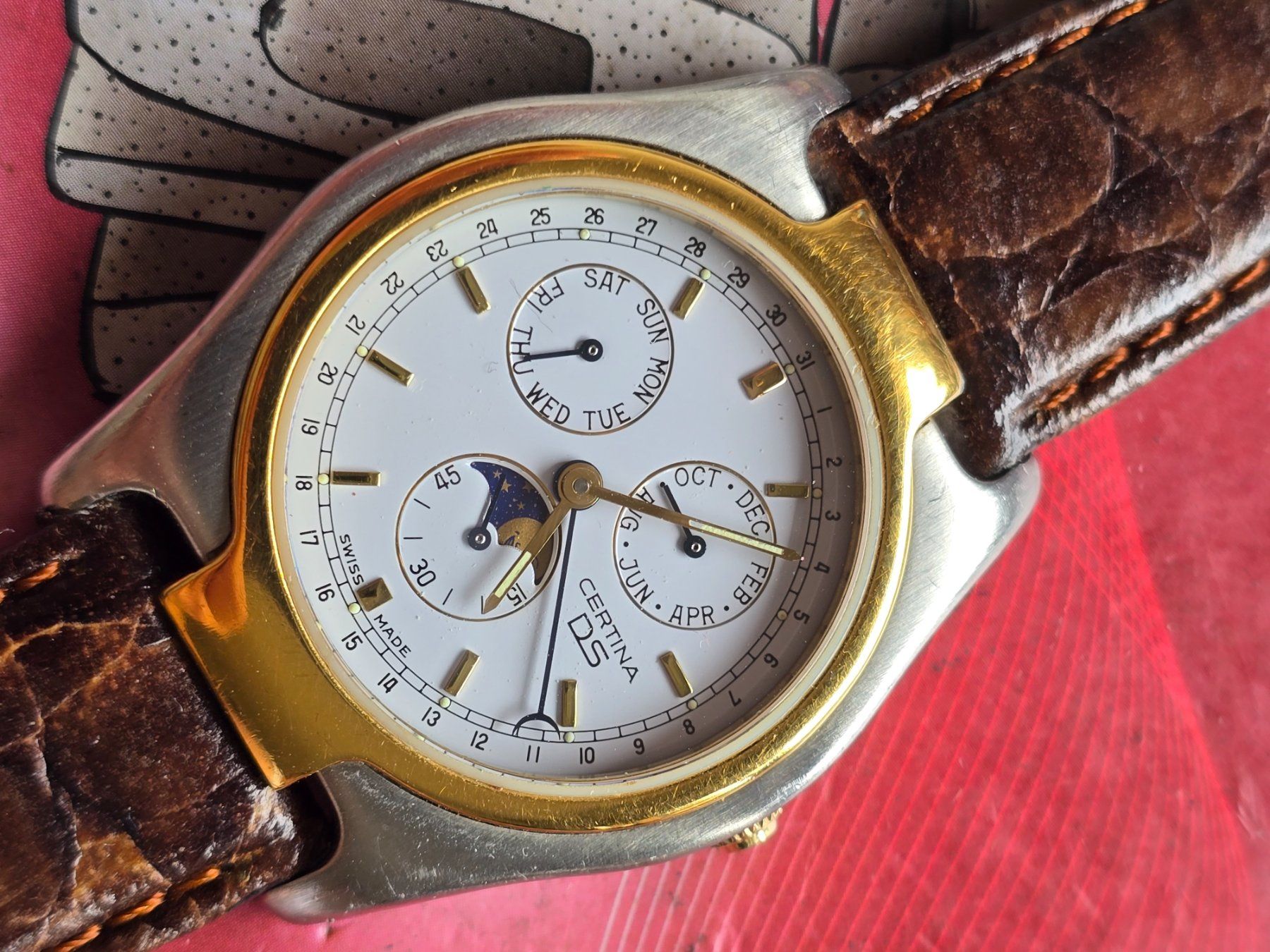 Certina Orologi: 331 Certina DS Triple Date Mondphasen Gold / SS – Usato da Muri AG venduto da Corredor 8