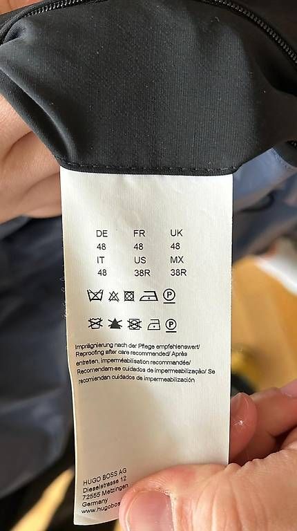 Giacche: Hugo Boss Jacke schwarz Grösse 48 – Usato da Olten venduto da tis_wv5l 1