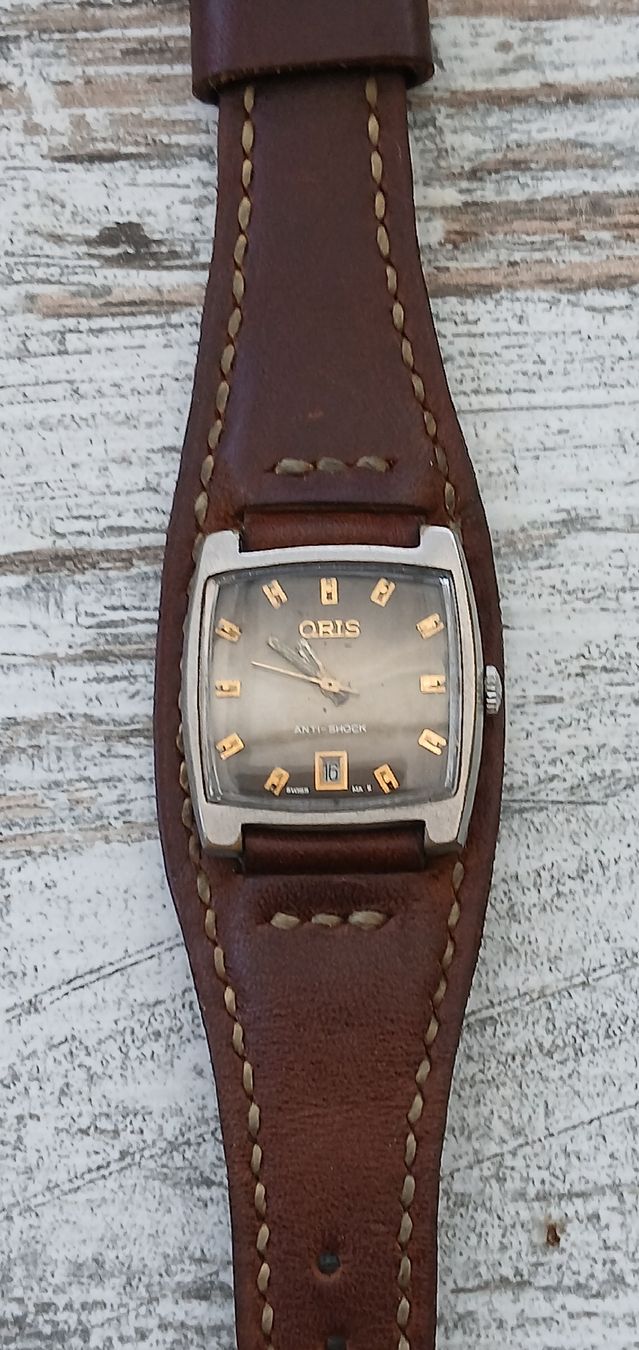 Oris Orologi: Oris Manual caliber 715 with date on leather strap 1960's – Usato da St-Cergue venduto da gar_x2b7 3
