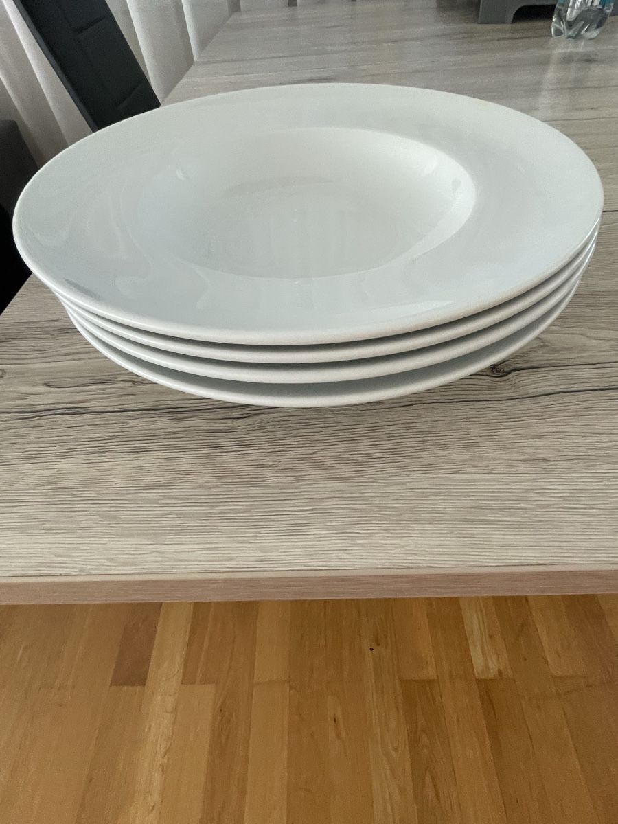 Kahla Piatti: Kahla Germany Pastateller – Usato da Oberwil BL venduto da Petermib 1