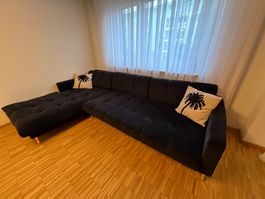 Modernes Ecksofa 293 × 185 cm – Schwarz Samtoptik mit golden