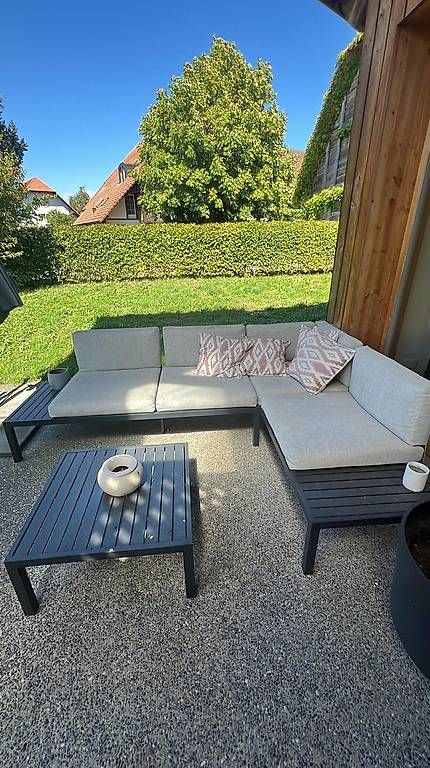Divani: Gartensofa / Lounge Sitzgruppe mit Couchtischen – Usato da Mattstetten venduto da m.schwarz