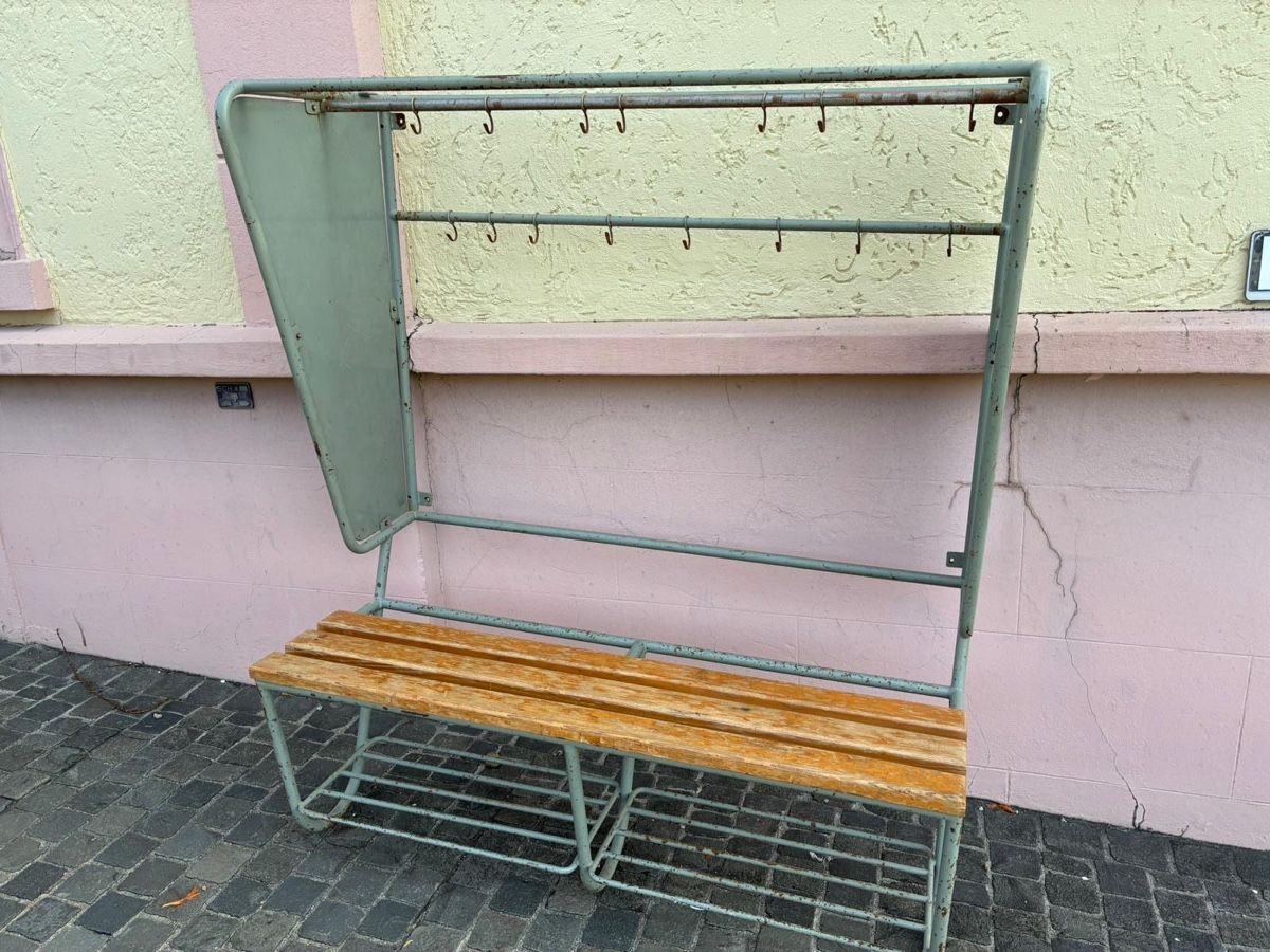 Bancs: Fussball Bank – D'occasion à St. Gallen par gisa 1