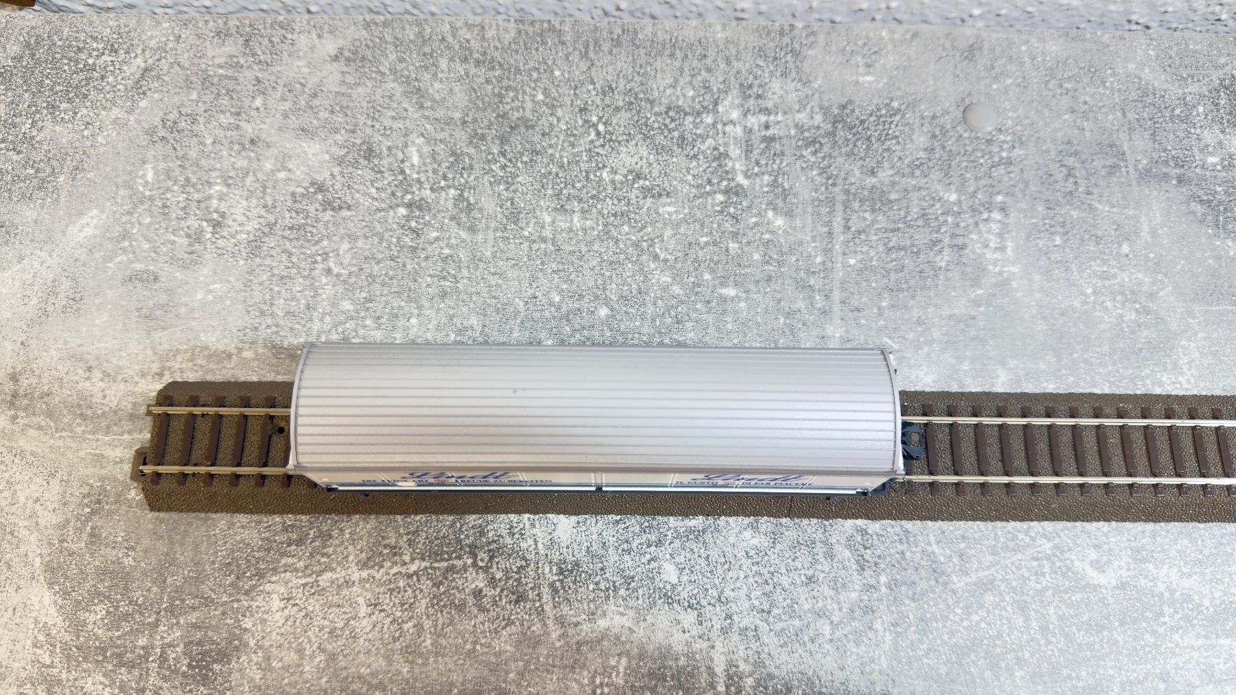 Roco Modelleisenbahnen: Roco Güterwagen - Lindt H0 / AC – Gebraucht aus Windlach von Kelebra 6
