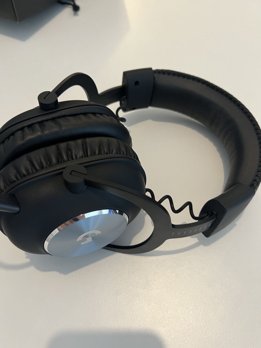Logitech Cuffie: casque logitech G Pro X comme neuf très peu servi – Nuovo (secondo la descrizione) da Ollon VD venduto da Rider_27 5