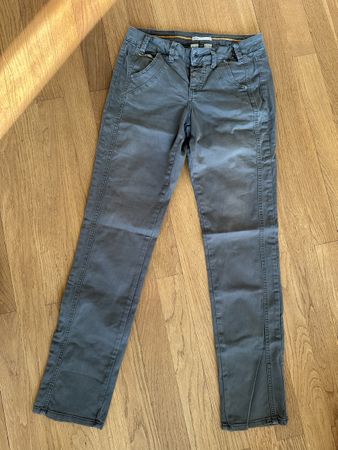 Neue Nile Hose, Gr.XS, Farbe grüngrau, toller Schnitt