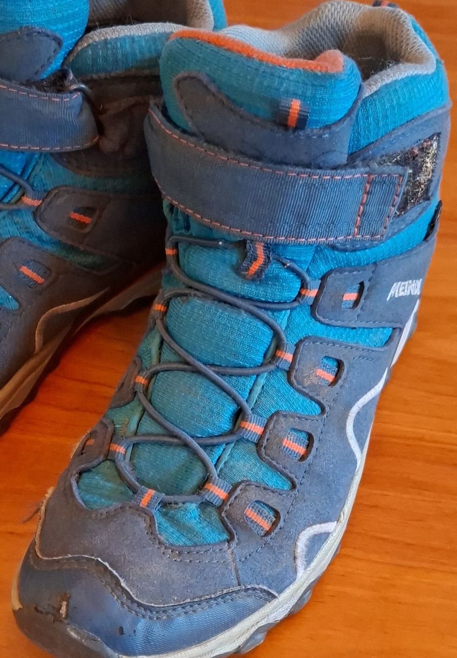 Meindl Chaussures garçon: Kinder Wanderschuhe Grösse 38 gebraucht – D'occasion à Rafz par patsy00