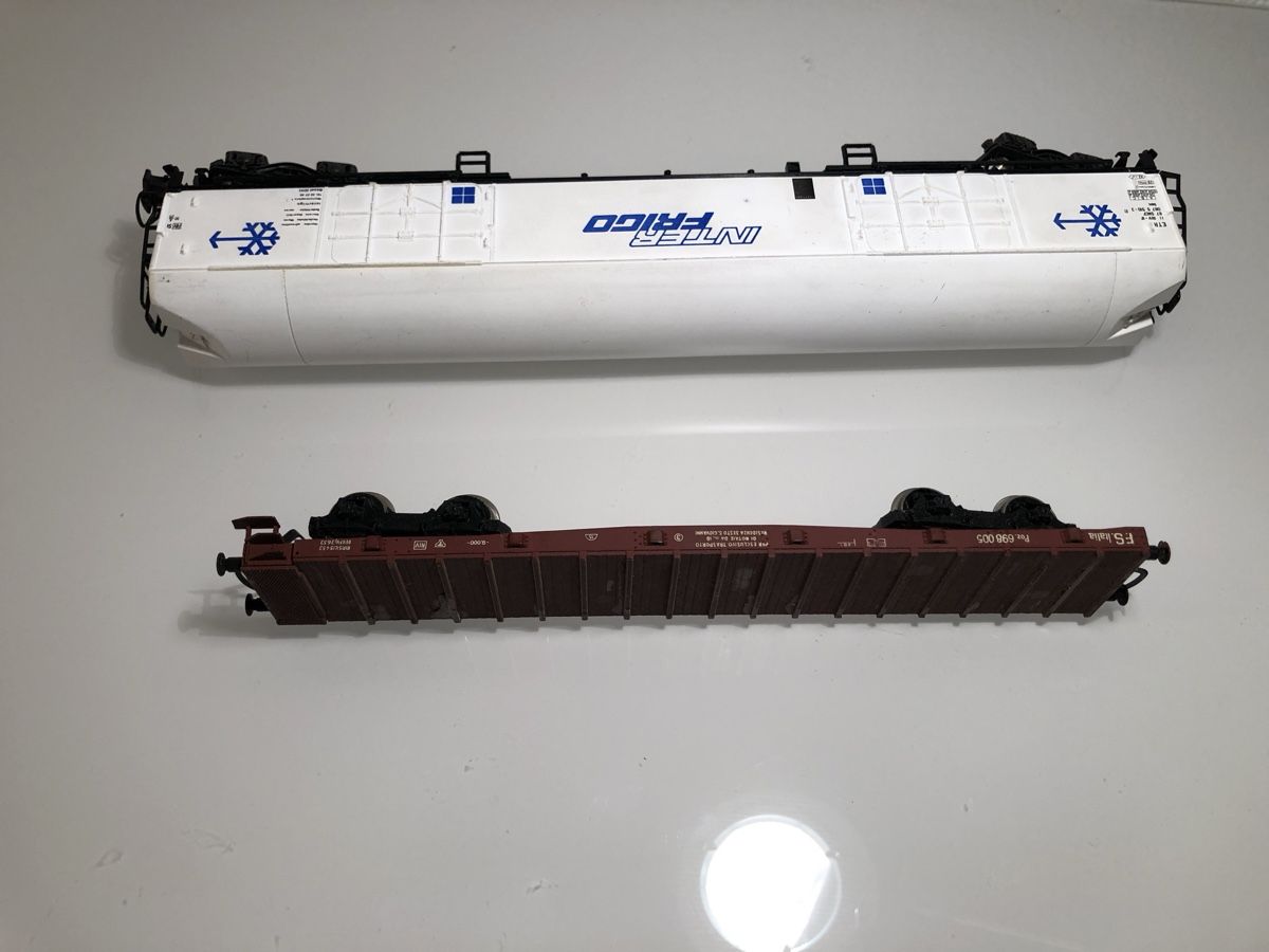 Rivarossi Modellini di ferrovie: Rivarossi Güterwagen H0 / DC – Usato da Zweidlen venduto da Maerliharo_57 4