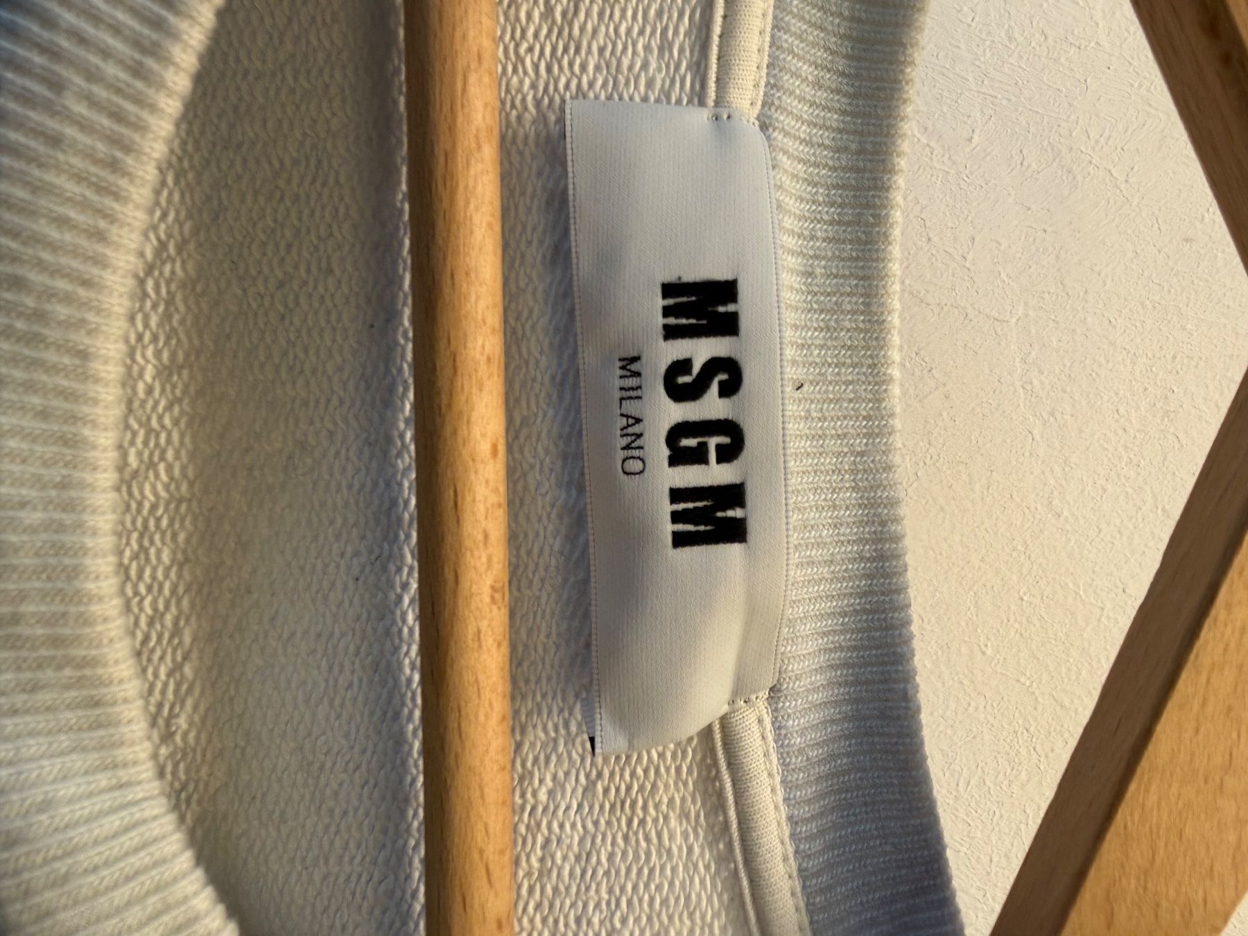 MSGM Pullover & Sweatshirts: MSGM Sweatshirt "Anime" – Gebraucht aus Schlieren von svenbaettig 1