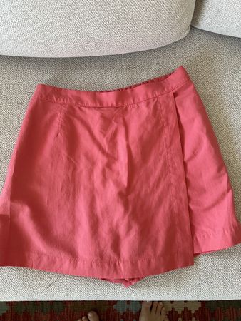 Jupe-short rose taille M tissu mélangé bon état