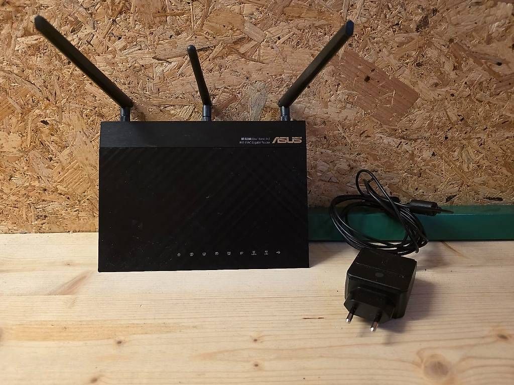 Modem & Router: 2x AccessPoints - Zyxel WAP3205 v2 & ASUS RTAC66U <=== – Usato da Zug venduto da Sirrider