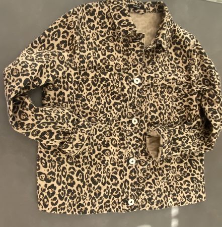 Veste sport-chic motifs léopard marque Taifun