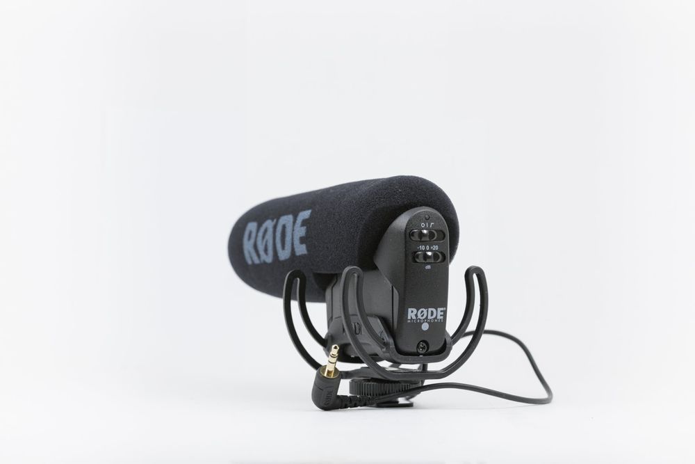 RØDE VideoMic Pro R + Deadcat VMPR Bundle. Mikrofon Kaufen auf Ricardo