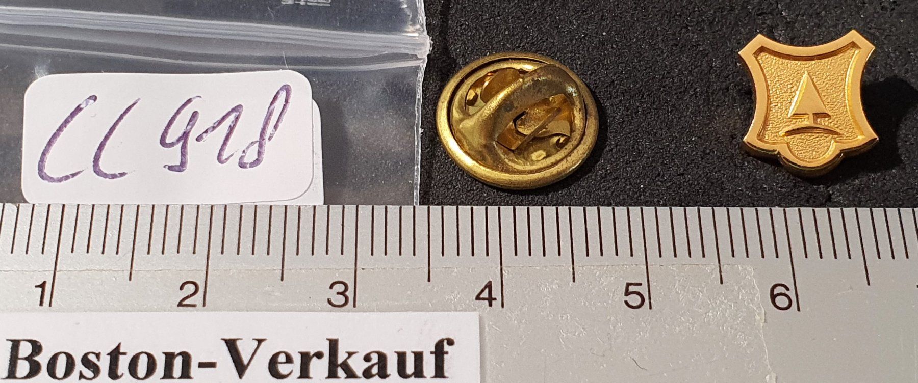 Plaketten & Abzeichen: CC918 - Pin Gemeindewappen ??? – Gebraucht aus Reinach BL von Boston-Verkauf 2