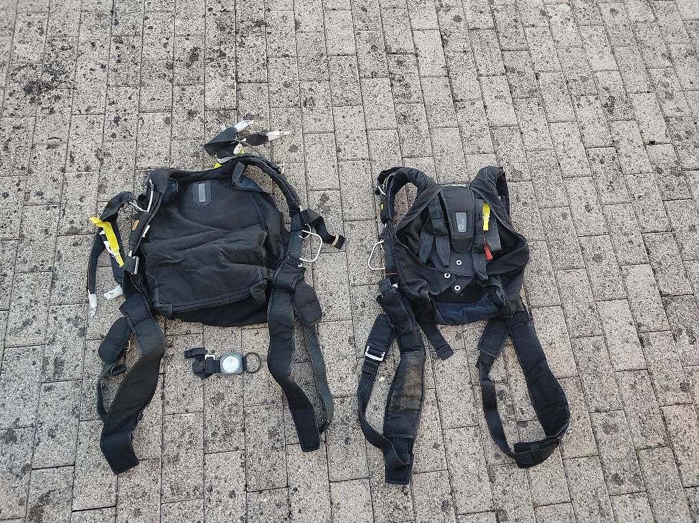 Bombole da sub: Fallschirmharnes ausgemustert  – Usato da Neukirch (Egnach) venduto da simonkorb 2