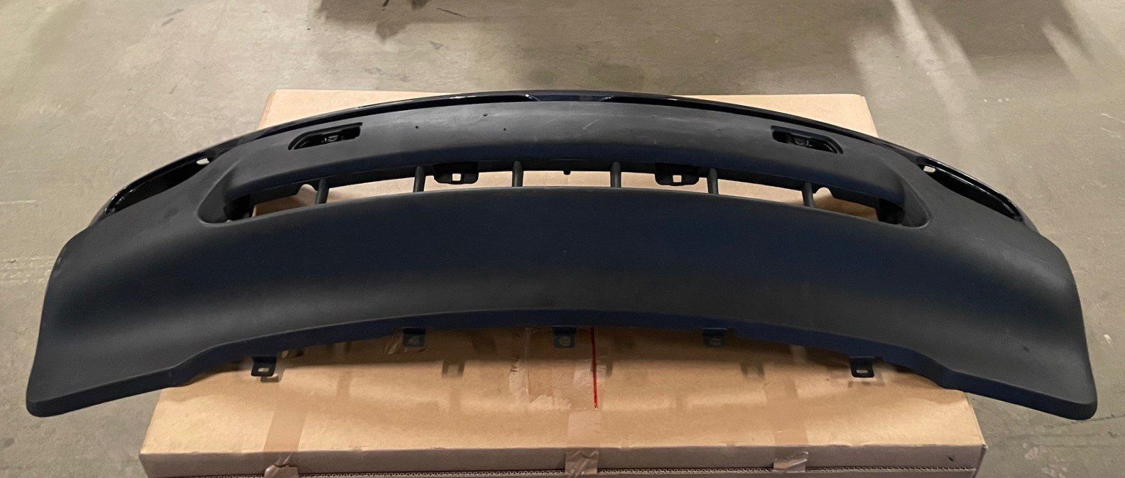 BMW Tutti pezzi di ricambio auto: BMW X5 pare-chocs avant – Nuovo (secondo la descrizione) da Satigny venduto da rfo59