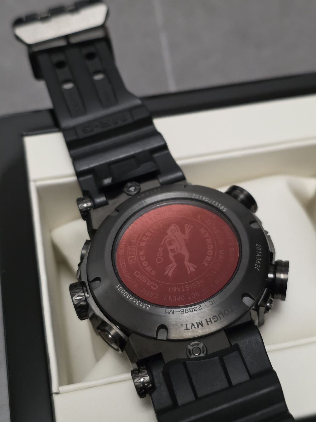 Casio Montres: Casio G-Shock MRG-BF1000B-1ADR Frogman – Neuf avec emballage d'origine à Brugg AG par MEiRATimepieces 5