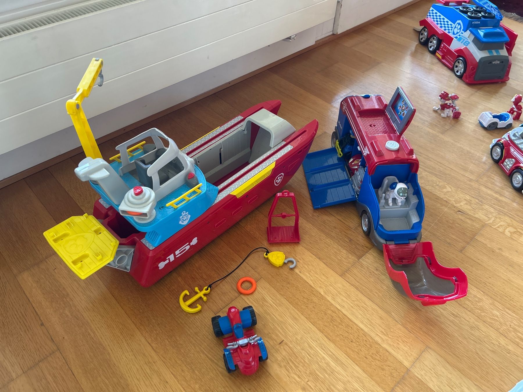 Giocattoli: Paw Patrol Set – Usato da Luzern venduto da sarafina2 5