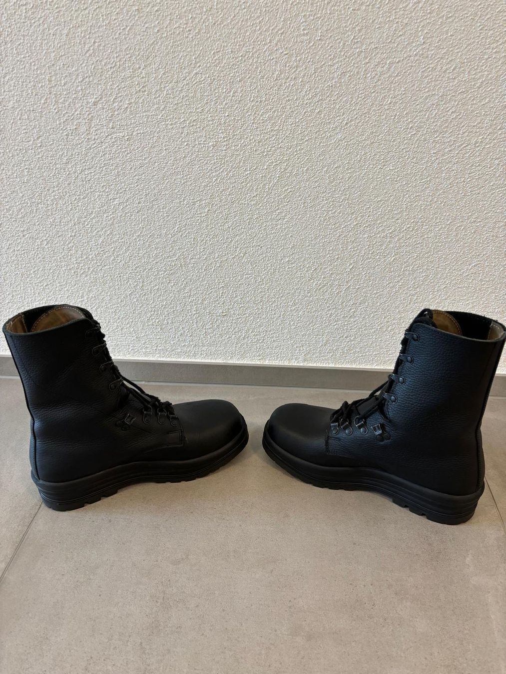 Herrenschuhe: Kampfstiefel, Vollleder, schwarz - Gr. 43.5 – Gebraucht aus Schindellegi von cocooning1 3
