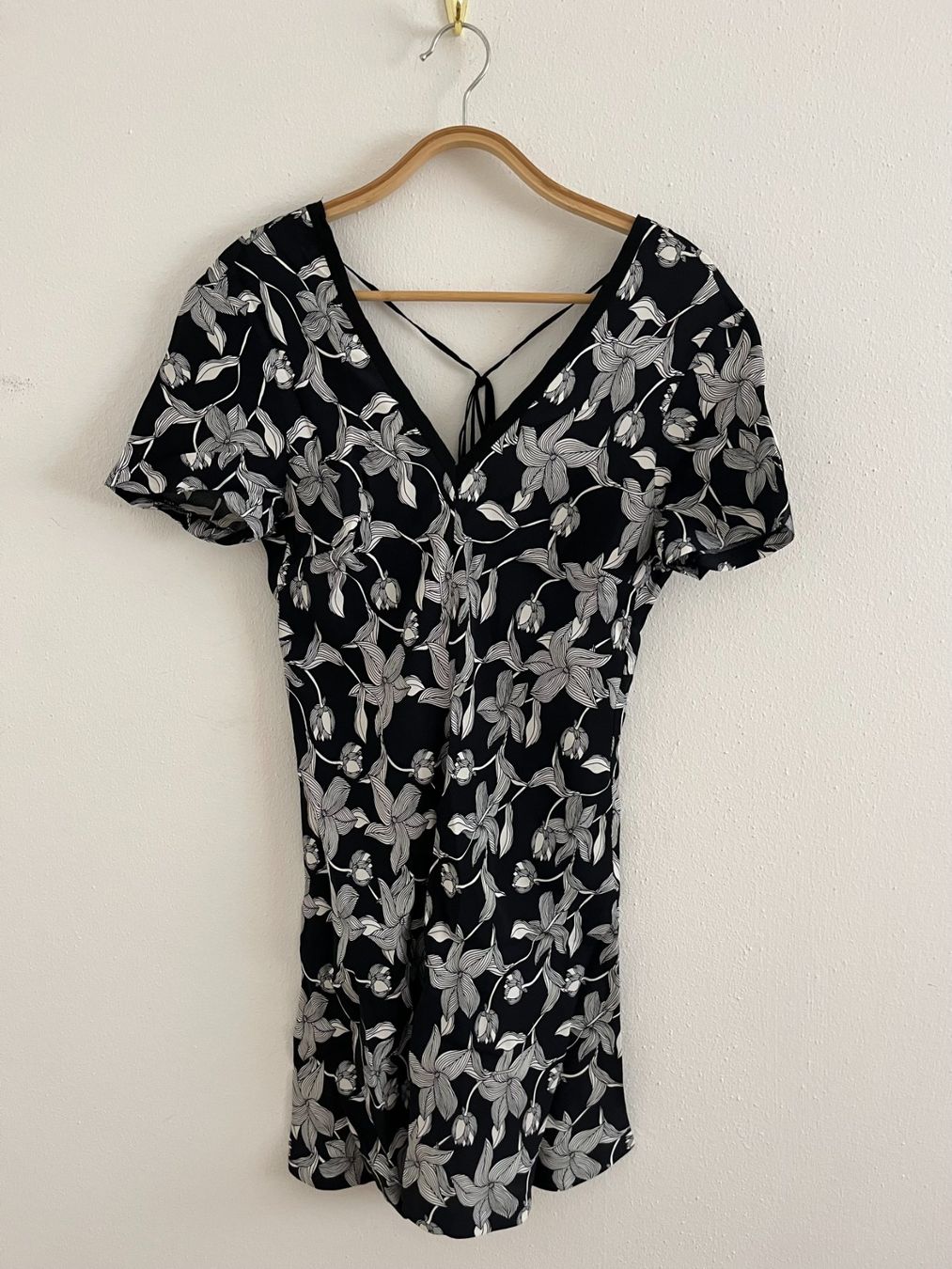 Kleider: Sommerkleid Sandro – Gebraucht aus Kerzers von len_958p