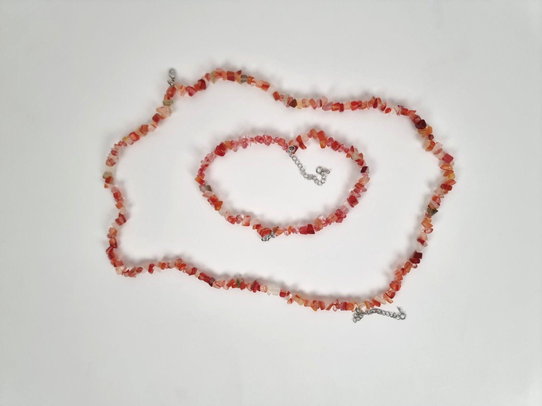 Ketten: Halskette + Armband Set rot, weiss – Gebraucht aus Urtenen-Schönbühl von Restwert_Schoenbuehl 1