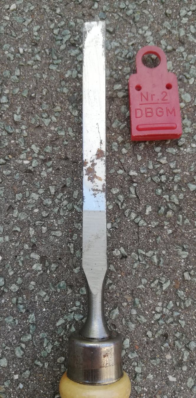 Tutti gli attrezzi: 2 Holzschnitz Werkzeuge ab 1Fr. – Usato da Thun venduto da Matthias72 2