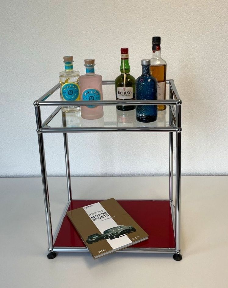 USM Scaffali: USM Wohnzimmer Regal (Schwarz oder Rot) – Usato da Zürich venduto da LUXUS2020