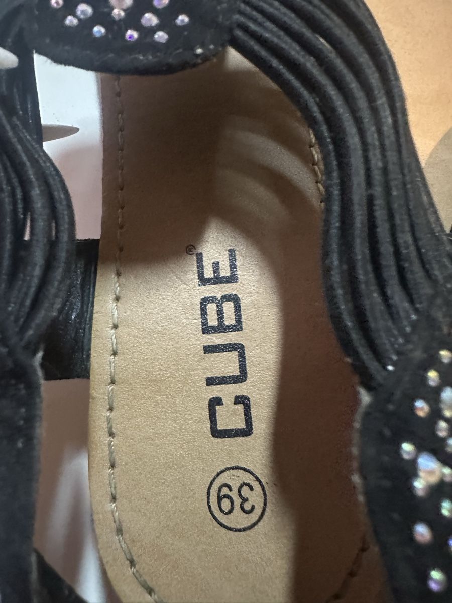 Cube Damenschuhe: Sandalen von CUBE – Gebraucht aus Bassersdorf von cel_2n7l 2