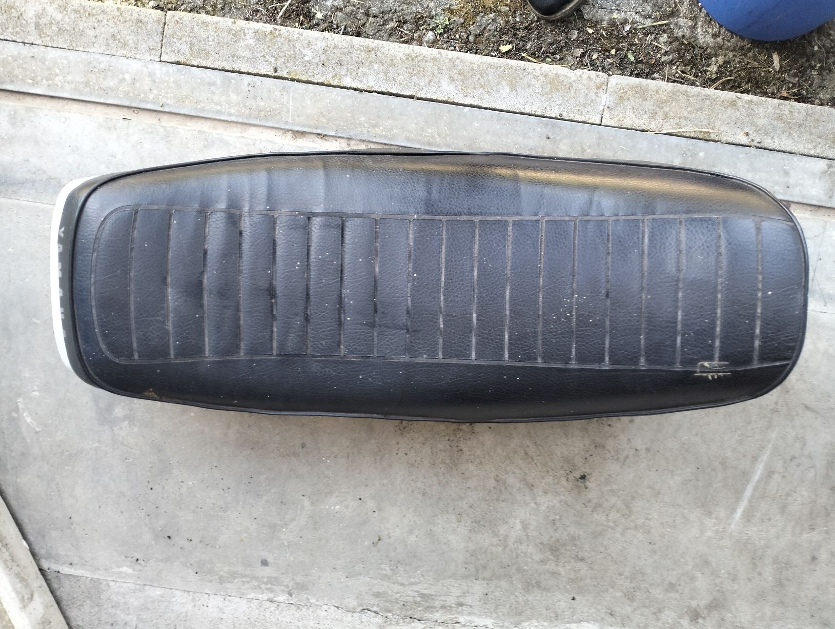 Yamaha Alle Motorradersatzteile: Sattel Yamaha RD 125 1E7 – Gebraucht aus Ossingen von Challenger74 1