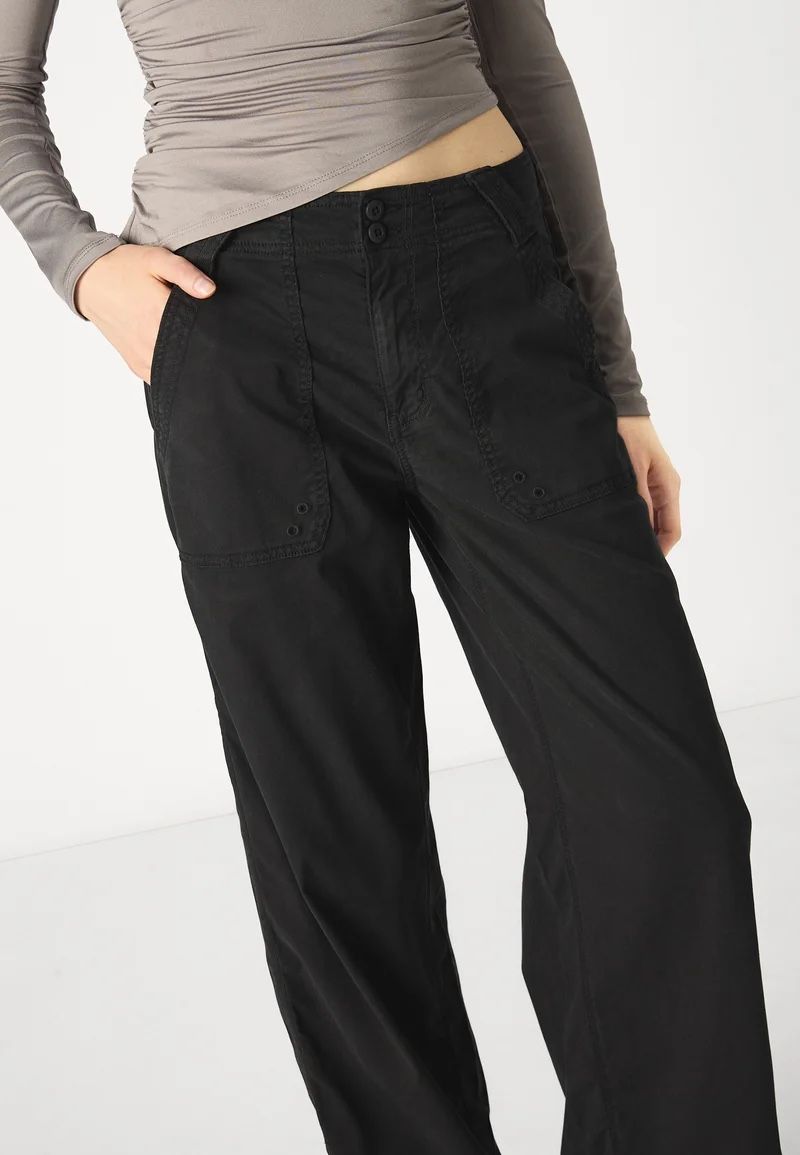 American Eagle Pantalons: American Eagle Parachute Pants – D'occasion à Basel par lenarrari 1
