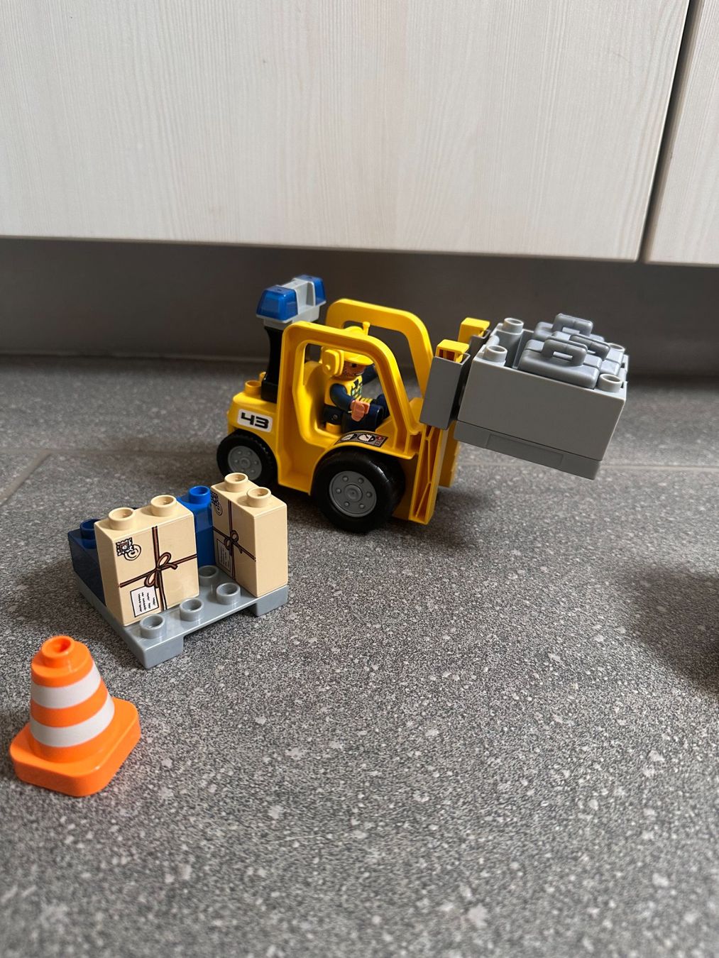 Lego Giocattoli: Lego Duplo Flughafen, Set Nr. 7840 – Usato da Henggart venduto da ThePfi 2