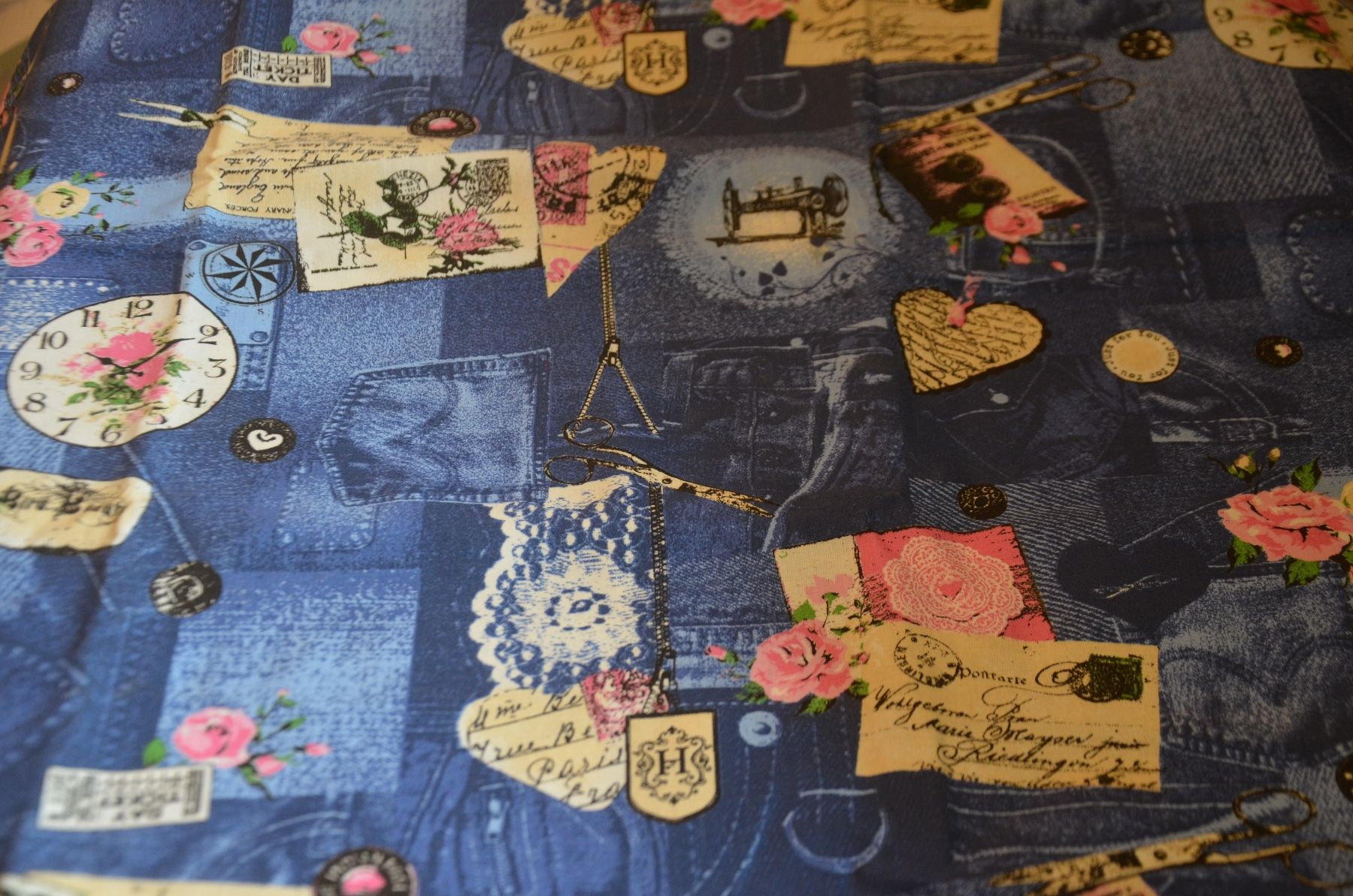 Tessuti: STOFF RESTE NEU - BAUMWOLLE - CM 140X55 – Nuovo e nell'imballaggio originale da Chiasso venduto da Dolly015