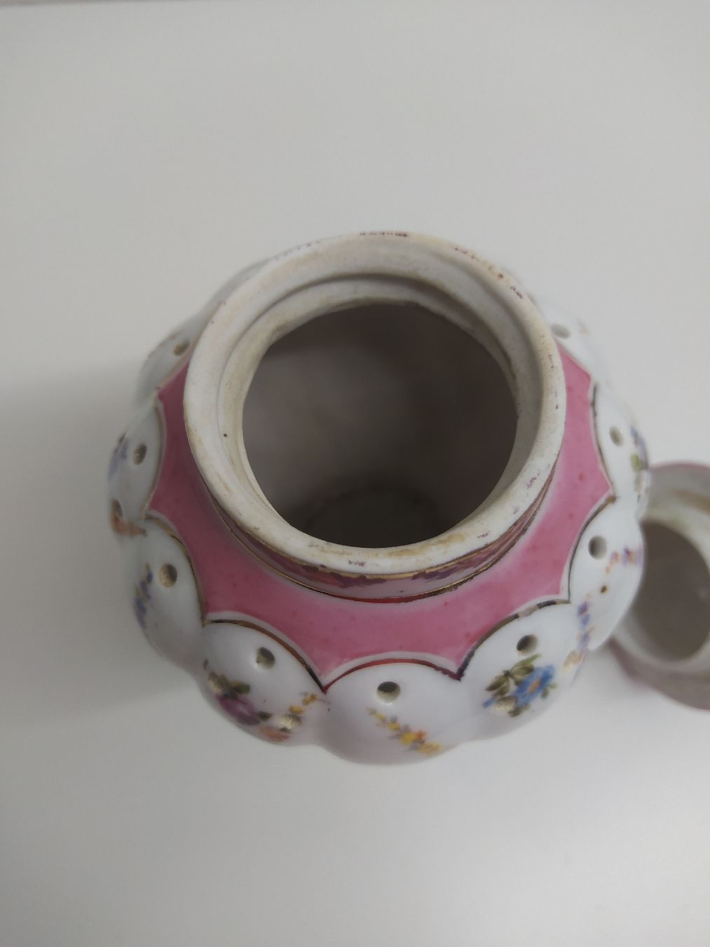 Tutte le decorazioni: Vintage Dekorativer Duftspender mit Deckel 18 cm – Usato da Möhlin venduto da mik_h72m 4