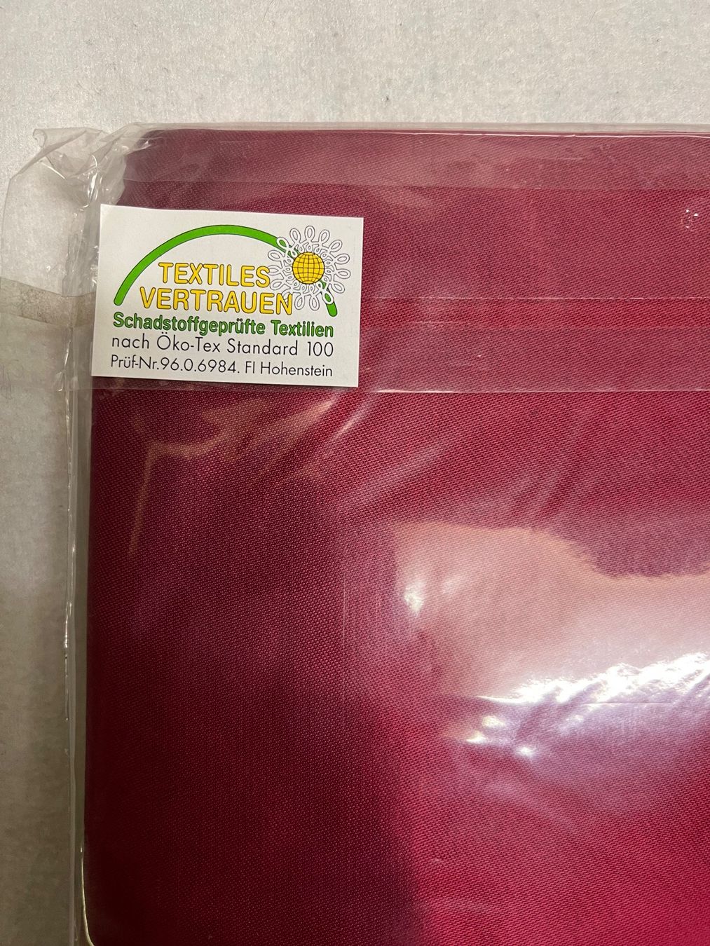 Biancheria da letto: Satin Fixleintuch Bordeaux 180/200cm – Nuovo e nell'imballaggio originale da Rorschach venduto da TrendyDeals 1