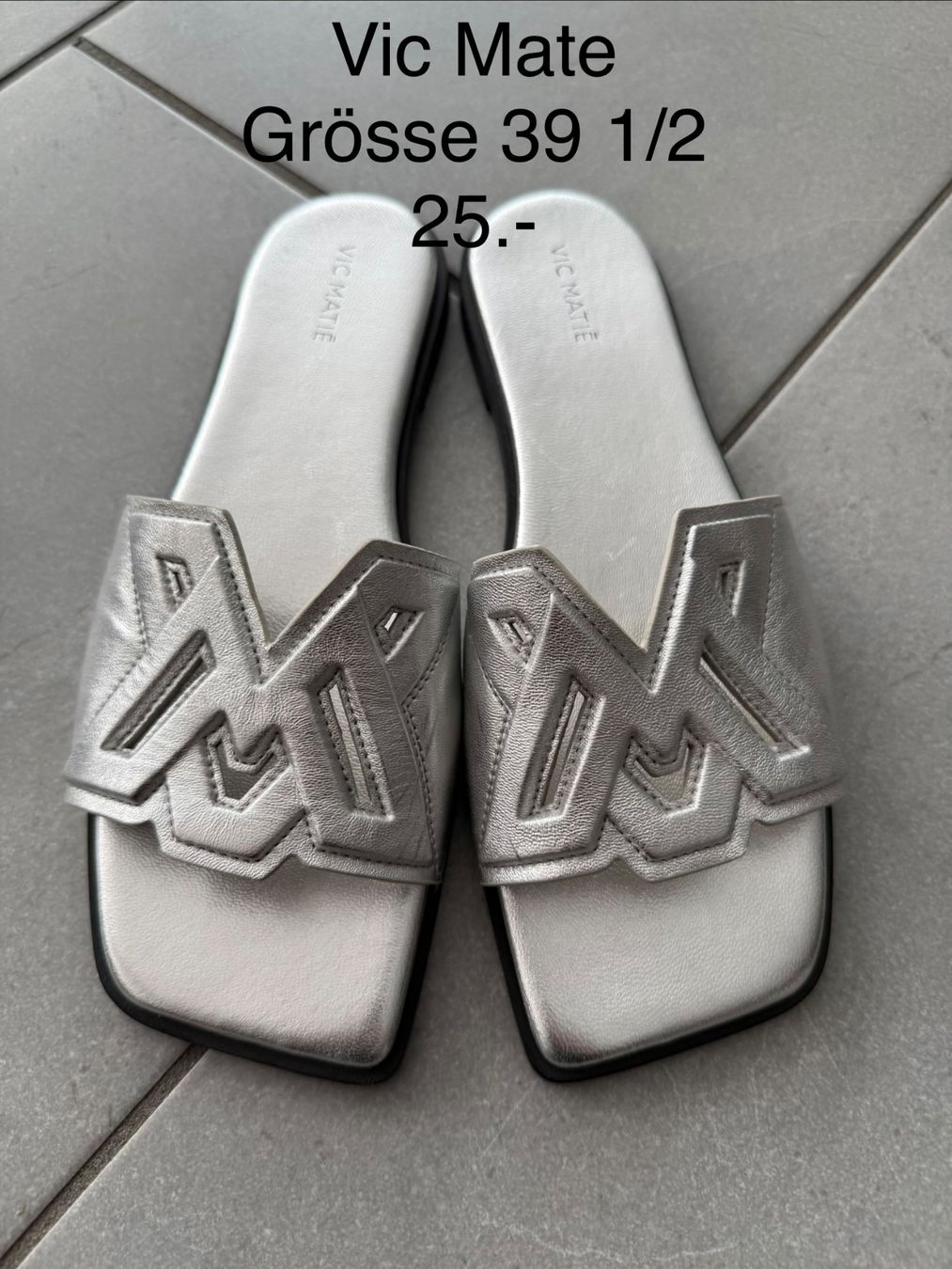 Vic Matié Scarpe da donna: Vic Mate Sandalen Silber Groesse 39 1/2 – Usato da Goldau venduto da ana_bj8p