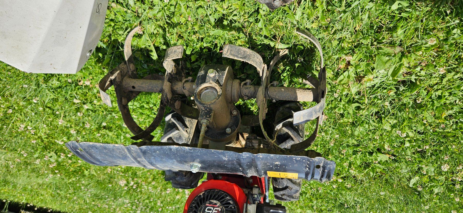 Tutte le macchine: Motor Balkenmäher Zapfwelle Vorne plus Hackansatz – Difettoso da Safenwil venduto da Bake 2