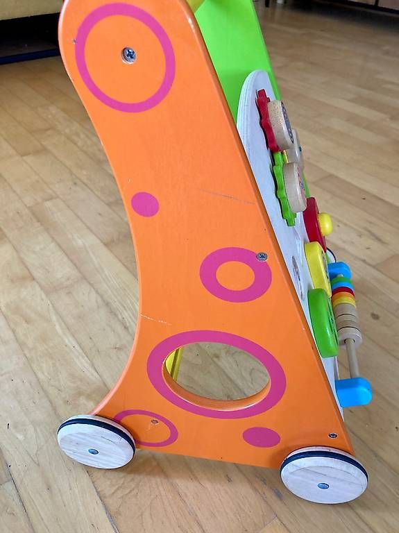Fahrzeuge für Kinder: Laufhilfe Baby – Gebraucht aus Adliswil von sbo_6w88 1