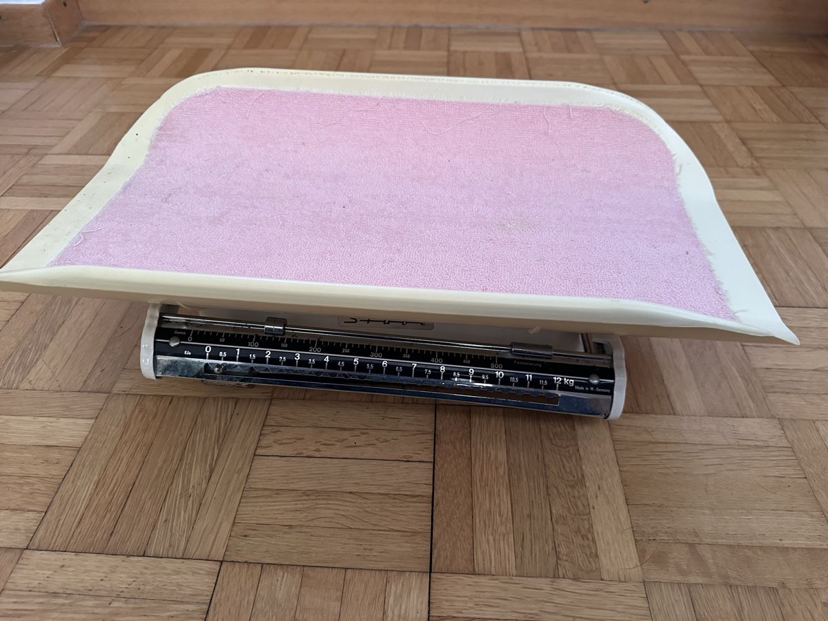 Waagen und Gewichte: Vintage Waage von Stube – Gebraucht aus Thun von Bg54 3