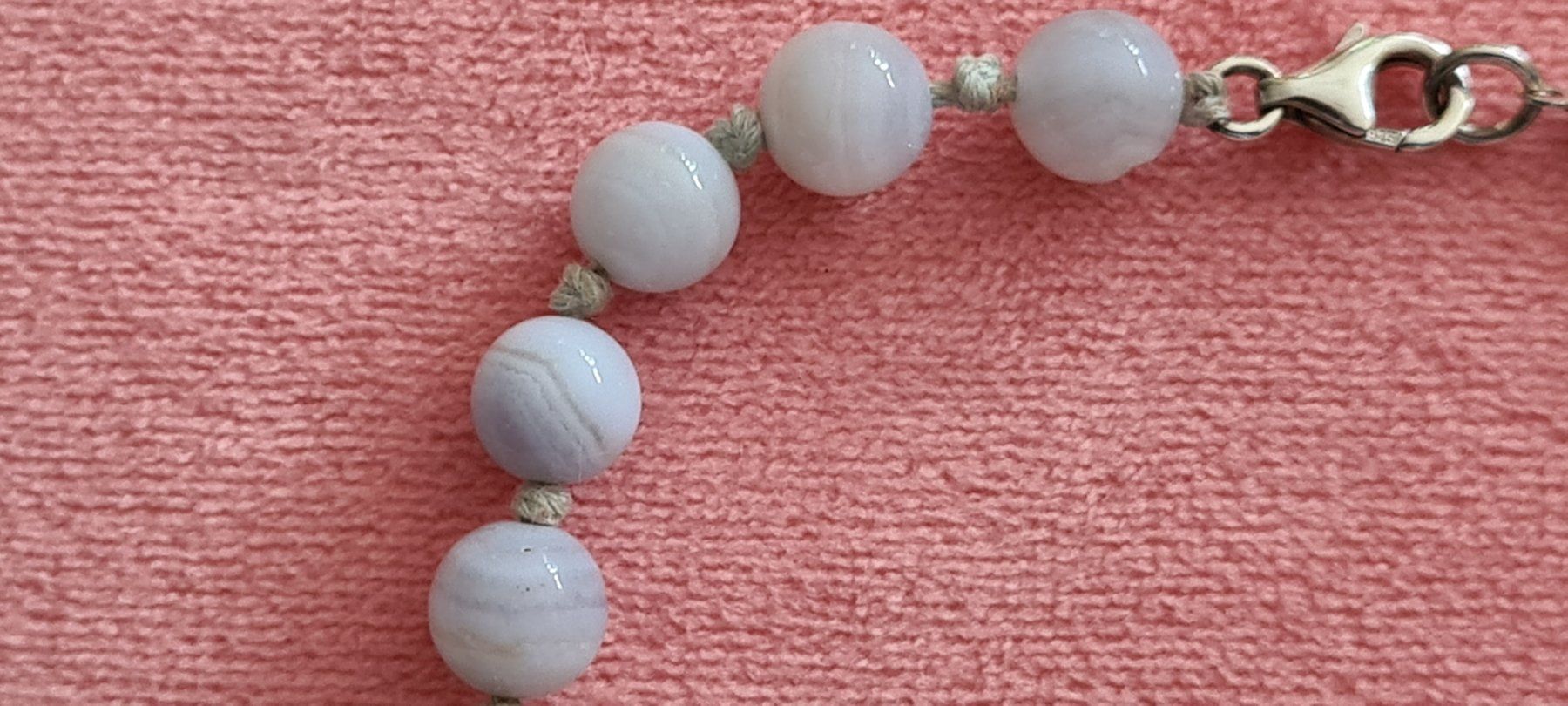 Ketten: Chalcedon Kette – Gebraucht aus Allschwil von Virgo 4