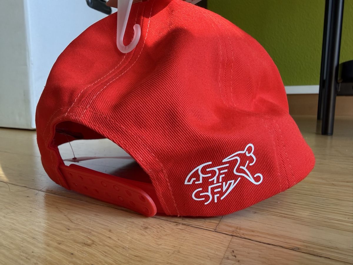 Puma Copricapi, berretti & cappellini: Puma Cap Schweizer Fussballnati neu – Nuovo e nell'imballaggio originale da Zürich venduto da Salsera79 4