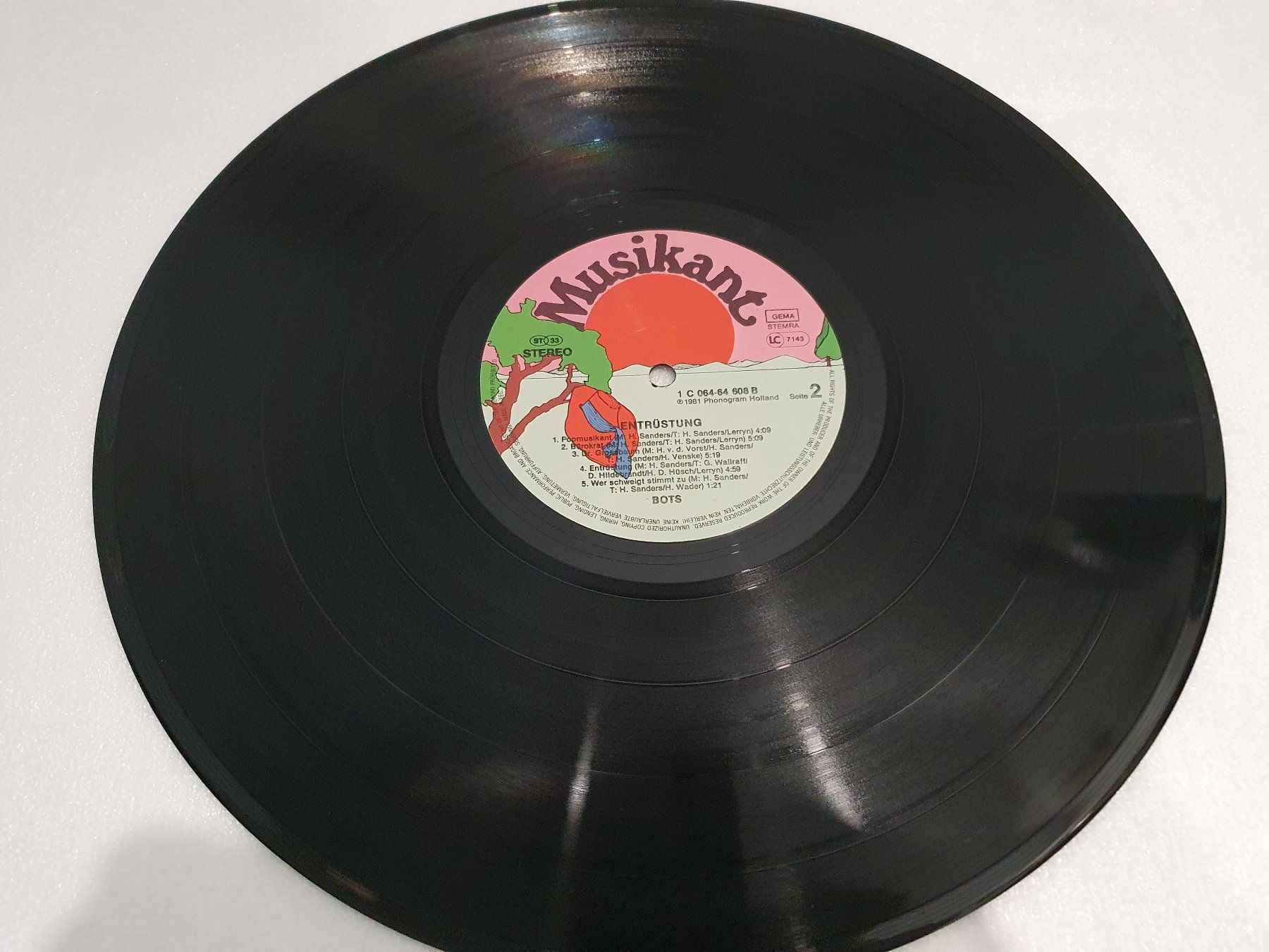 Dischi in vinile: Bots – Entrüstung – Usato da Uster venduto da Vinyl-Leidenschaft 4